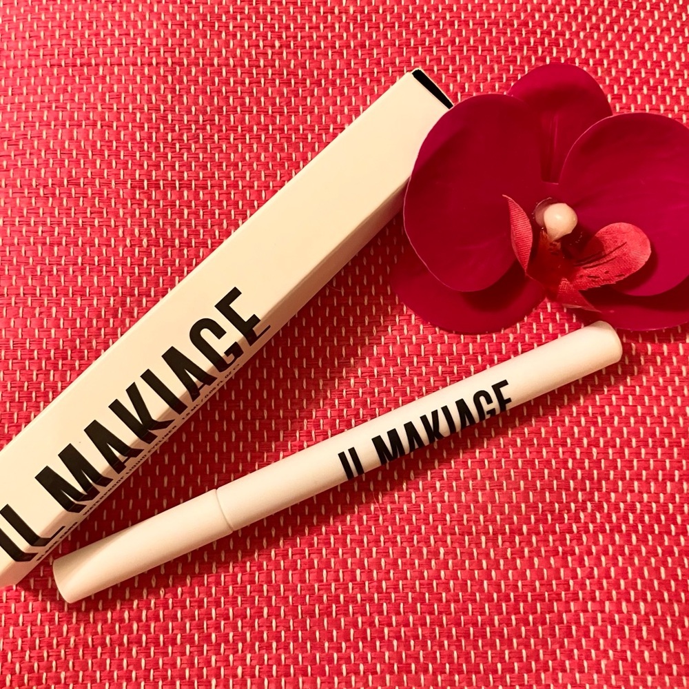IL MAKIAGE waterproof Liquid Eyeliner